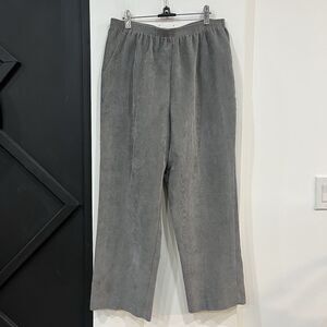 Alfred Dunner Gray Pull On Stretchy Corduroy Pants Straight Leg Size 16 Plus